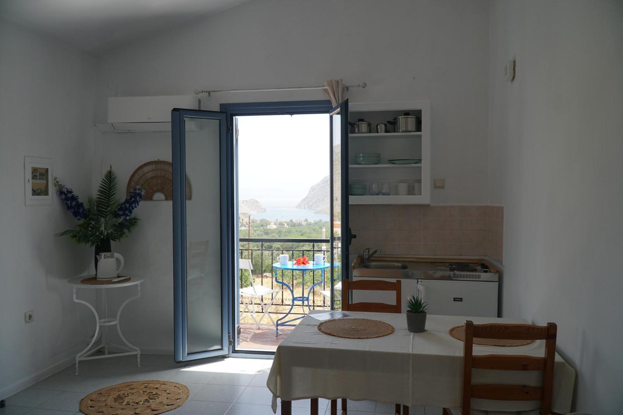 Taxiarchis Aparthotel Symi Bagian luar foto