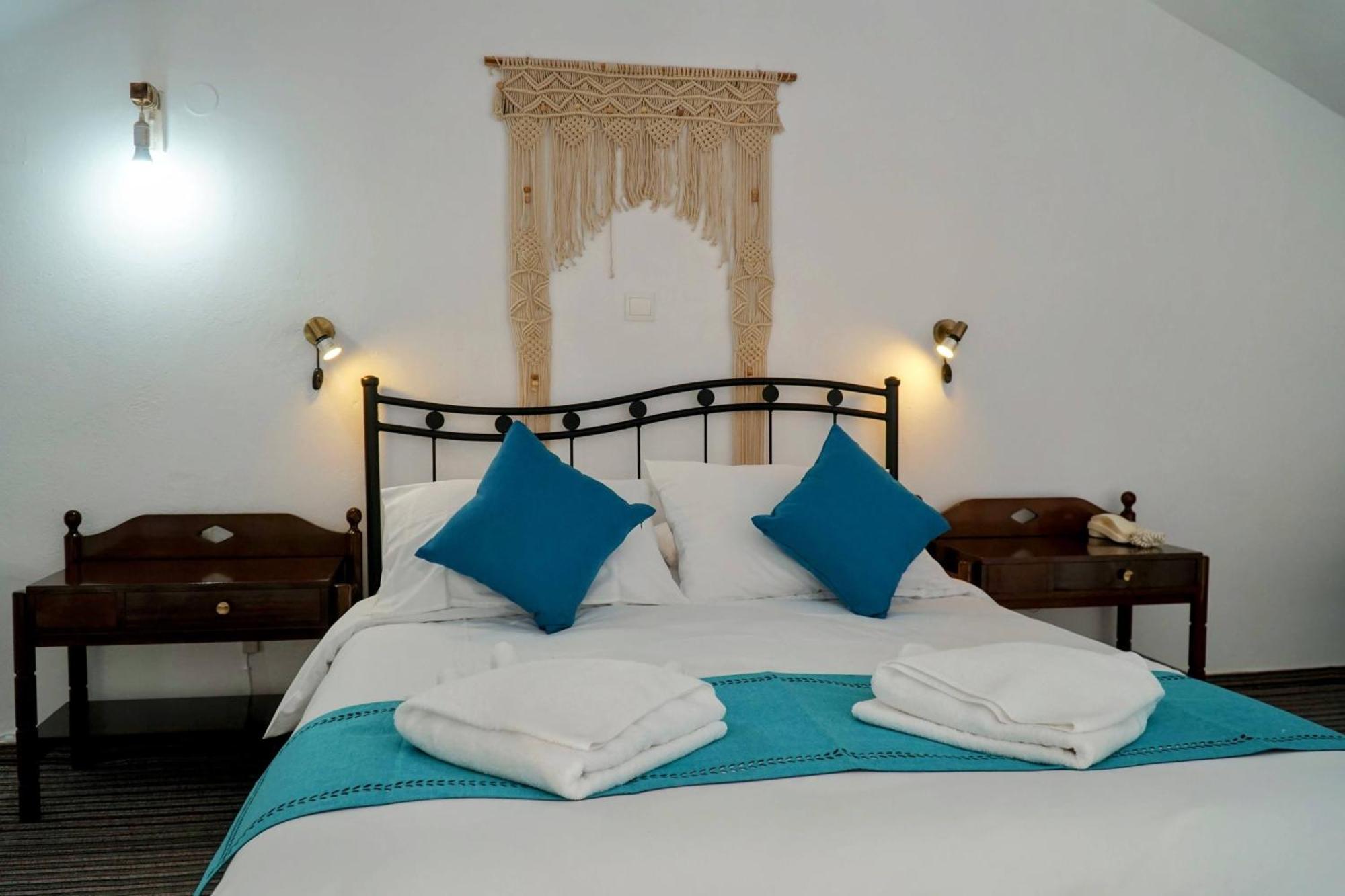 Taxiarchis Aparthotel Symi Bagian luar foto
